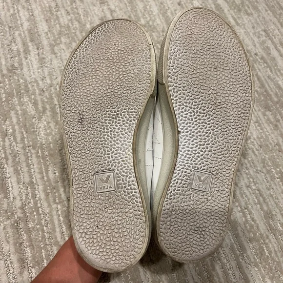 Veja Women’s Esplar Sneaker in White w Burgundy Snakeskin Size 37 - Picture 10 of 12